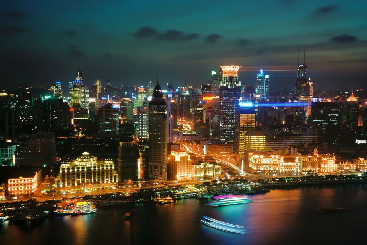 2025年教具开发新趋势：智能化与模块化设计应用
